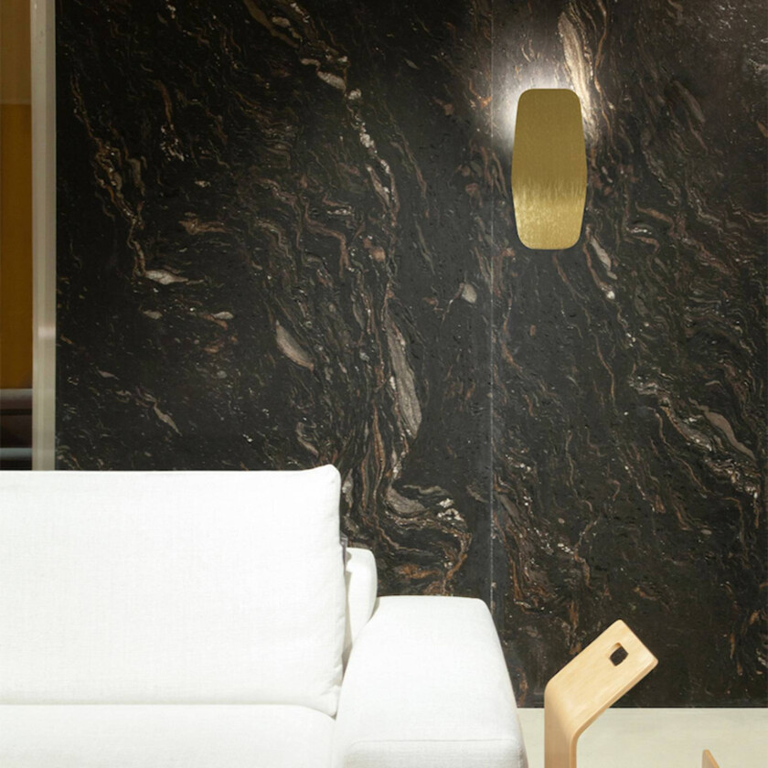 Ashiya LED-vegglampe, messing