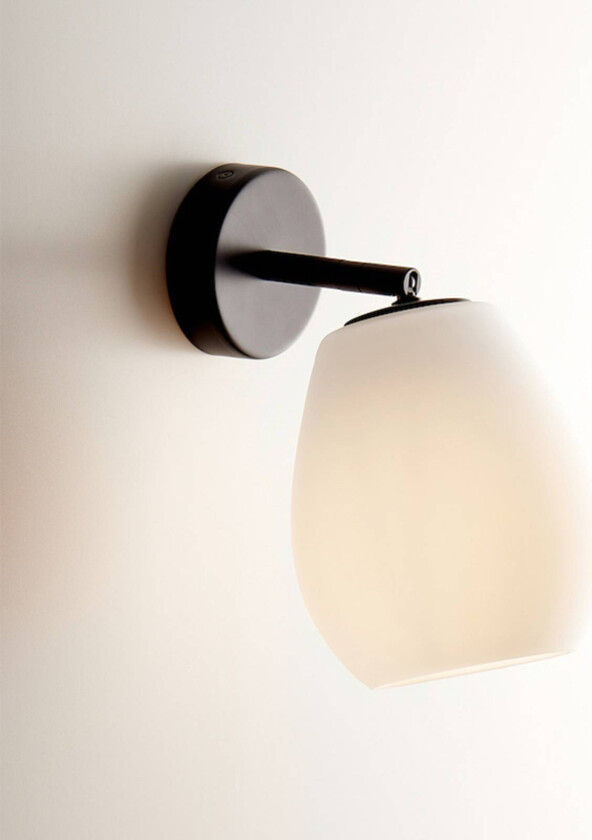 Bagan - variabel vegglampe, opal hvit