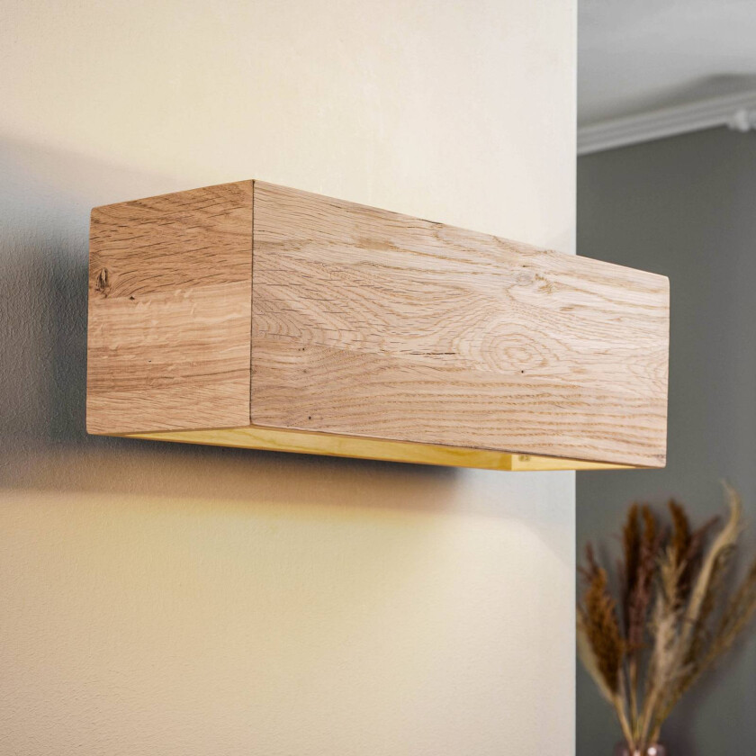 Kubiko vegglampe, oljet eik