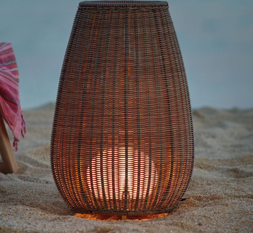 Amphora 01 terrasselampe, spanskrør-brun