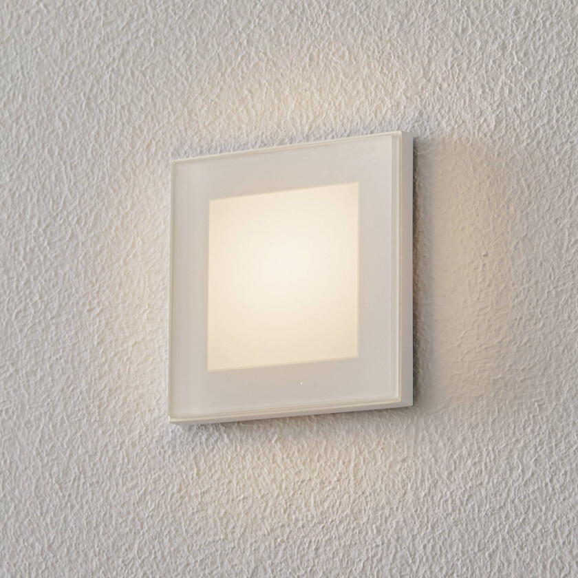 Accenta veggmontering kantet ring hvit 160lm