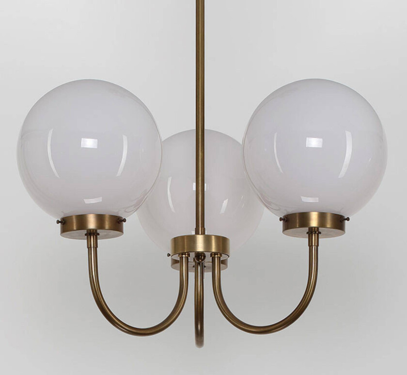 D119 messing-lysekrone med tre lyskilder