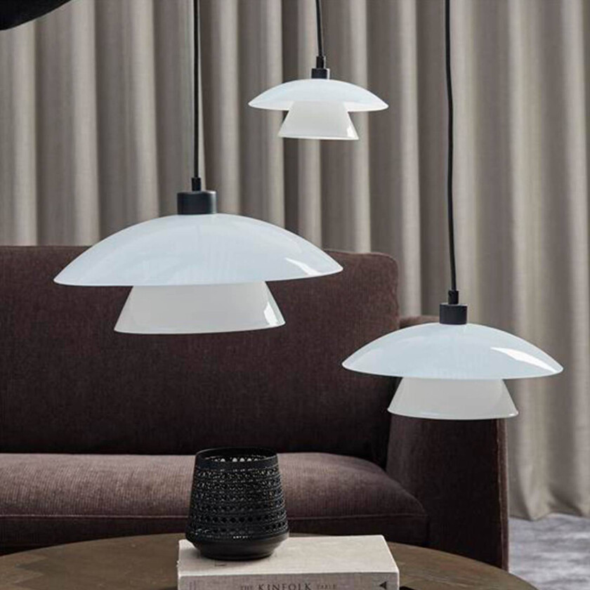 pendellampe Norup, Ø 28 cm, opal/svart, glass