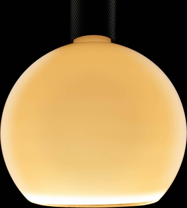 LED globepære Flytende, E27, hvit G200 6 W 922 dimbar