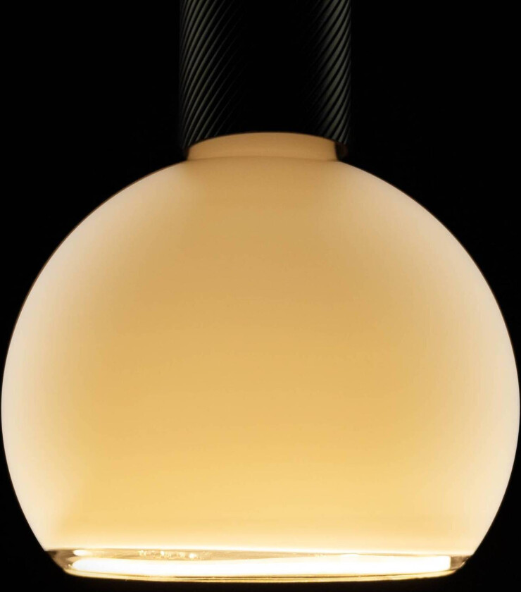 LED globepære Flytende, E27, hvit G150 6 W 922 dimbar