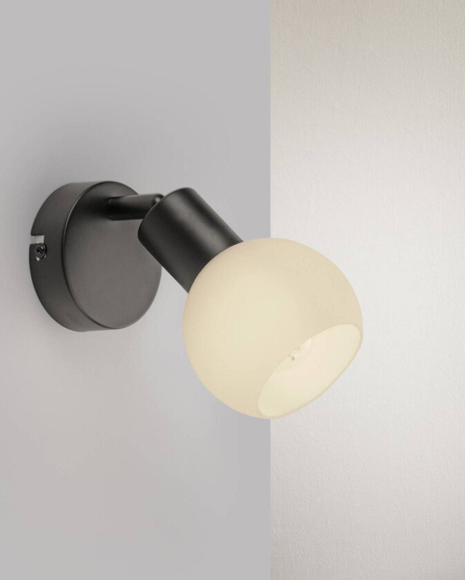 Loki vegglampe, svart, jern, glass