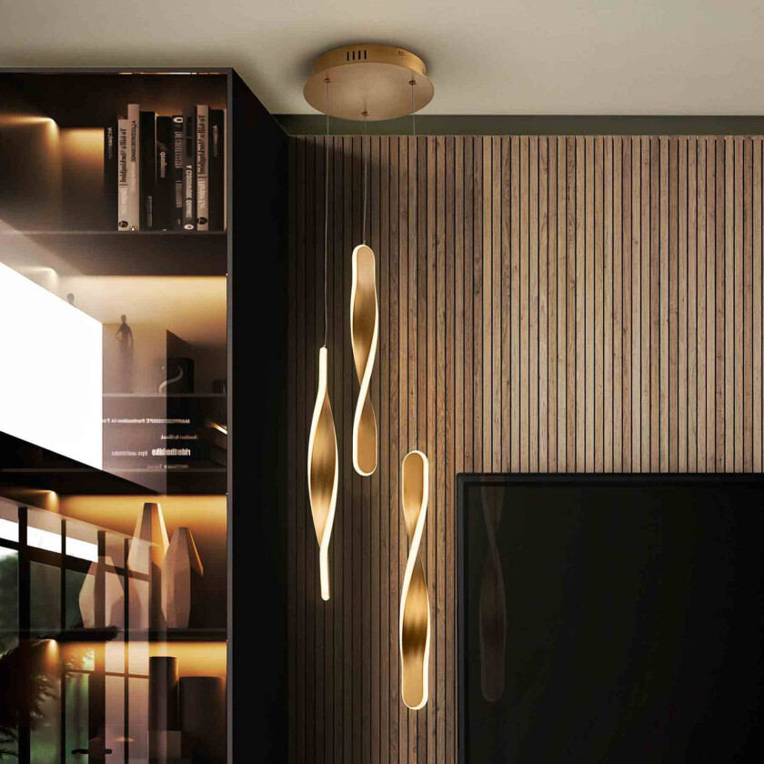 LED-pendellampe Twist, 3-l. Aluminium, metall, akryl, gullfarget