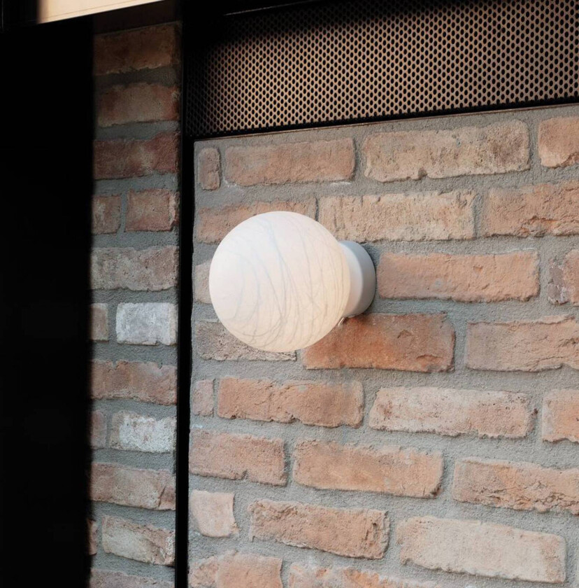 Ideal Lux vegglampe Carta, hvit, plast, Ø 10 cm