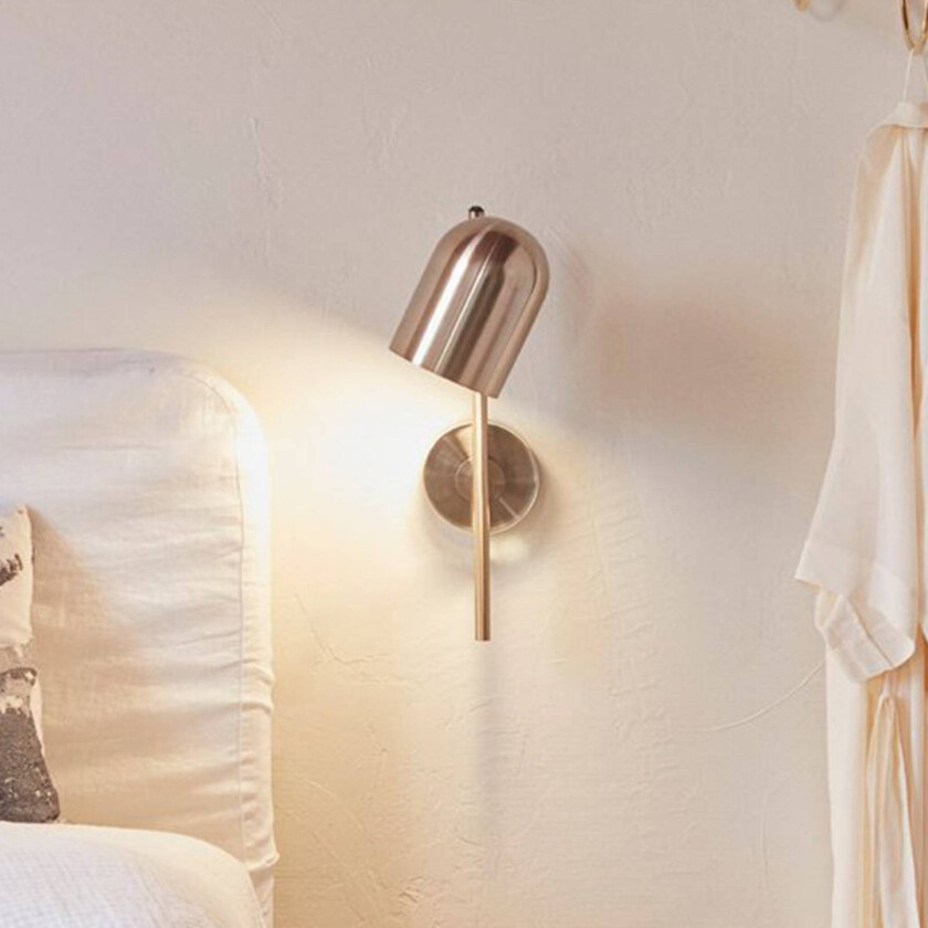 Luceo vegglampe, gull, med støpsel