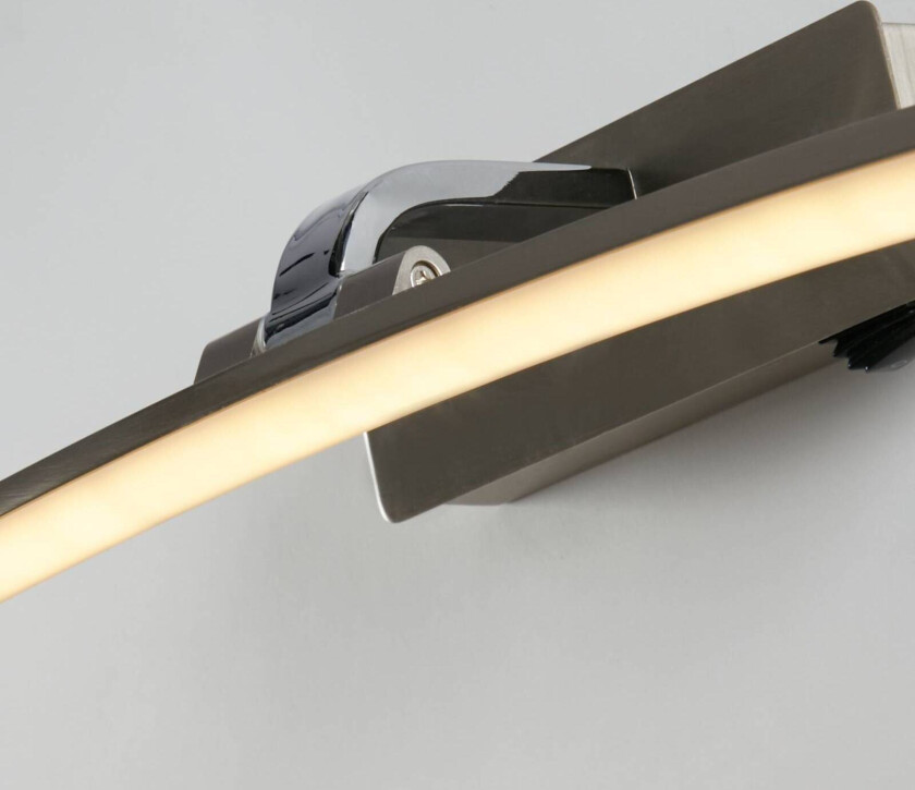 Santorini LED-vegglampe, bredde 50 cm, krom, vippbar