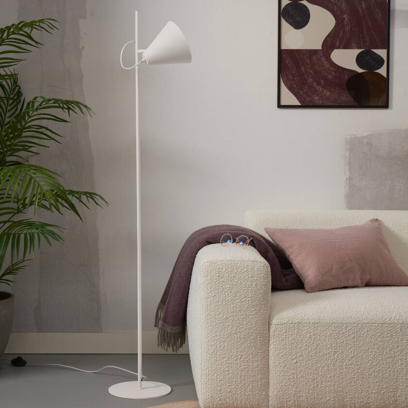 Det handler om RoMi gulvlampe Lisbon, hvit