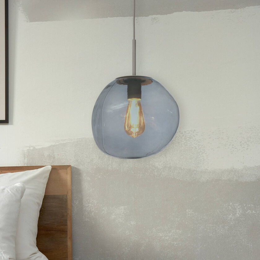 Det dreier seg om RoMi pendellampe Helsinki, lys grå