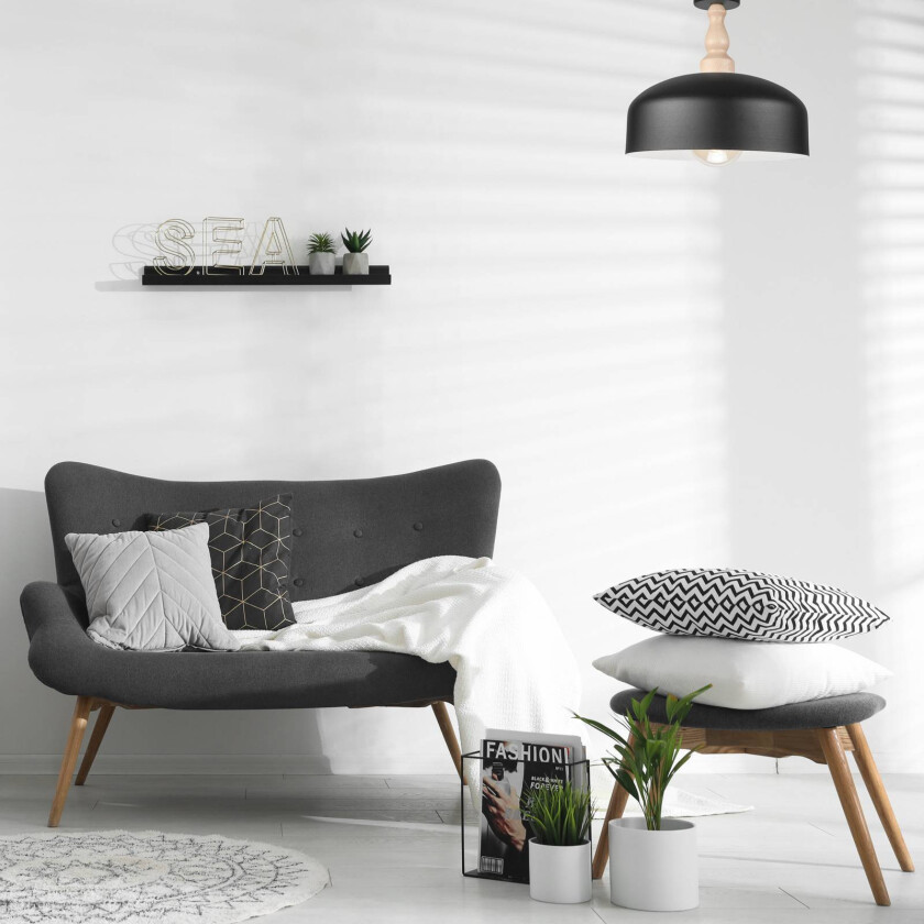 Gina taklampe metallskjerm svart