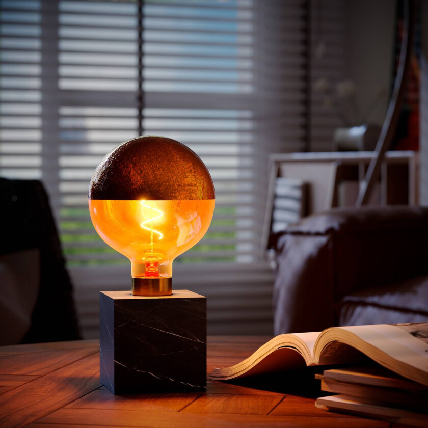 Square Marble bordlampe, svart