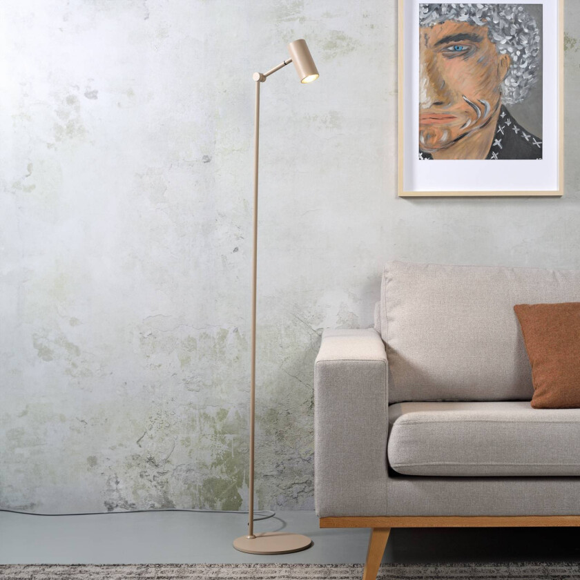 It's about RoMi Montreux gulvlampe, sandfarget