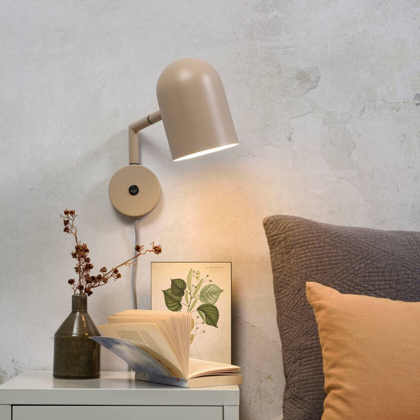 It's about RoMi Marseille vegglampe, sandfarget