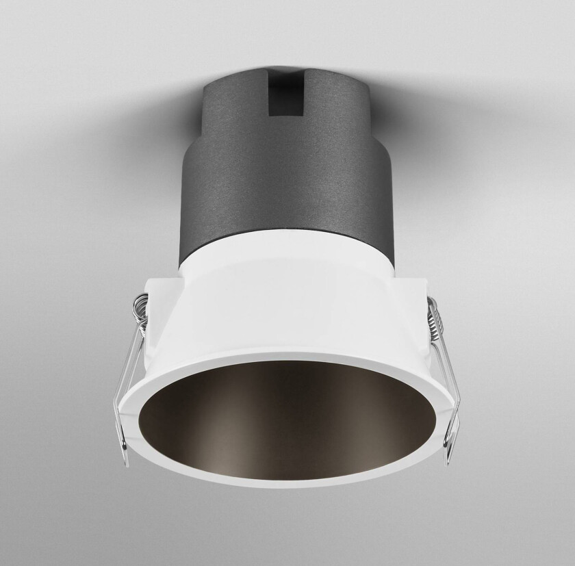 Twist innfelt spot Ø9,3cm 840 hvit/svart