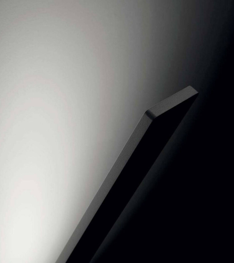 LED-vegglampe Lama, 3 000 K, svart