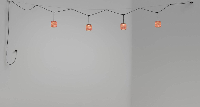 Nans S/16/4L utendørs LED-pendellampe, rød