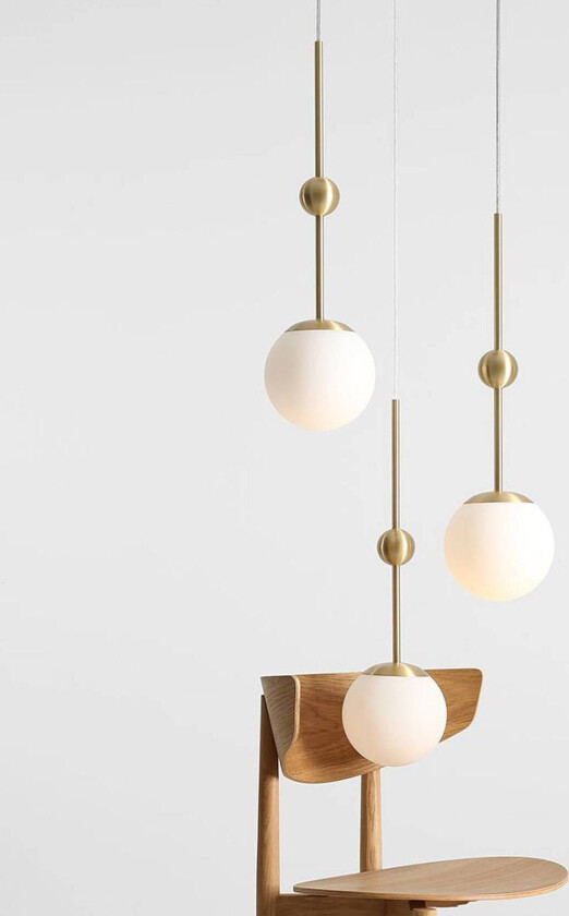 Hengelampe Joel, sirkel, messing/hvit, 3 lyskilder