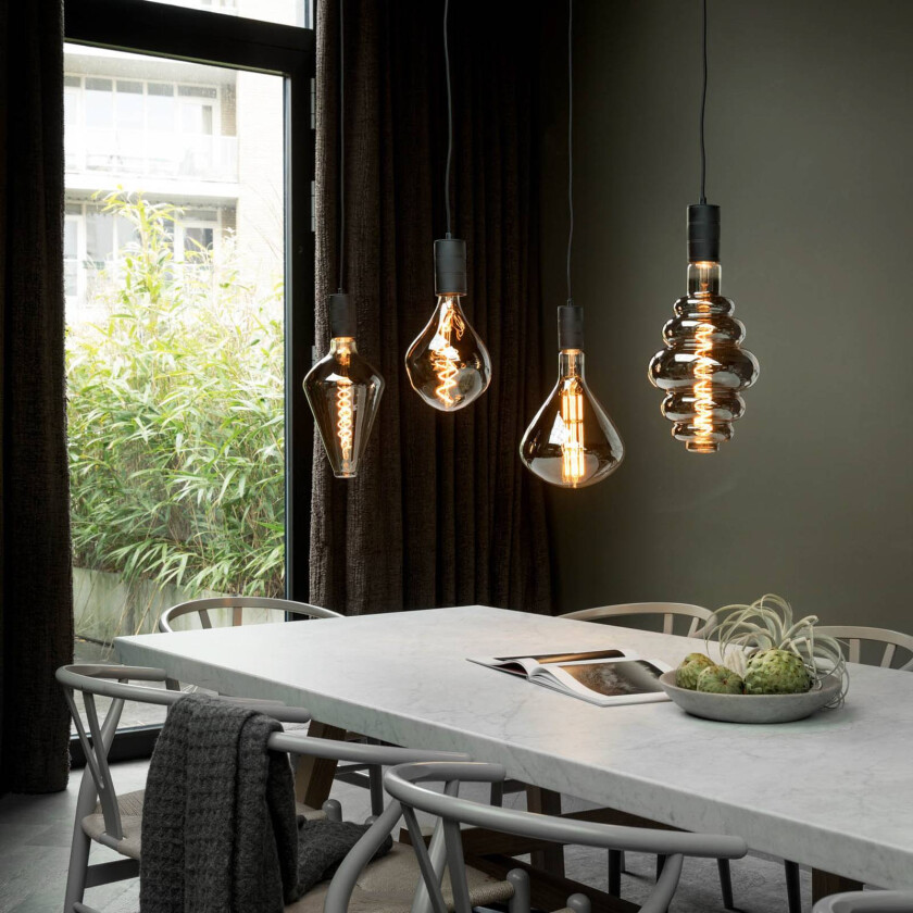 Vienna LED-pære E27 6W dim 1 800 K titan