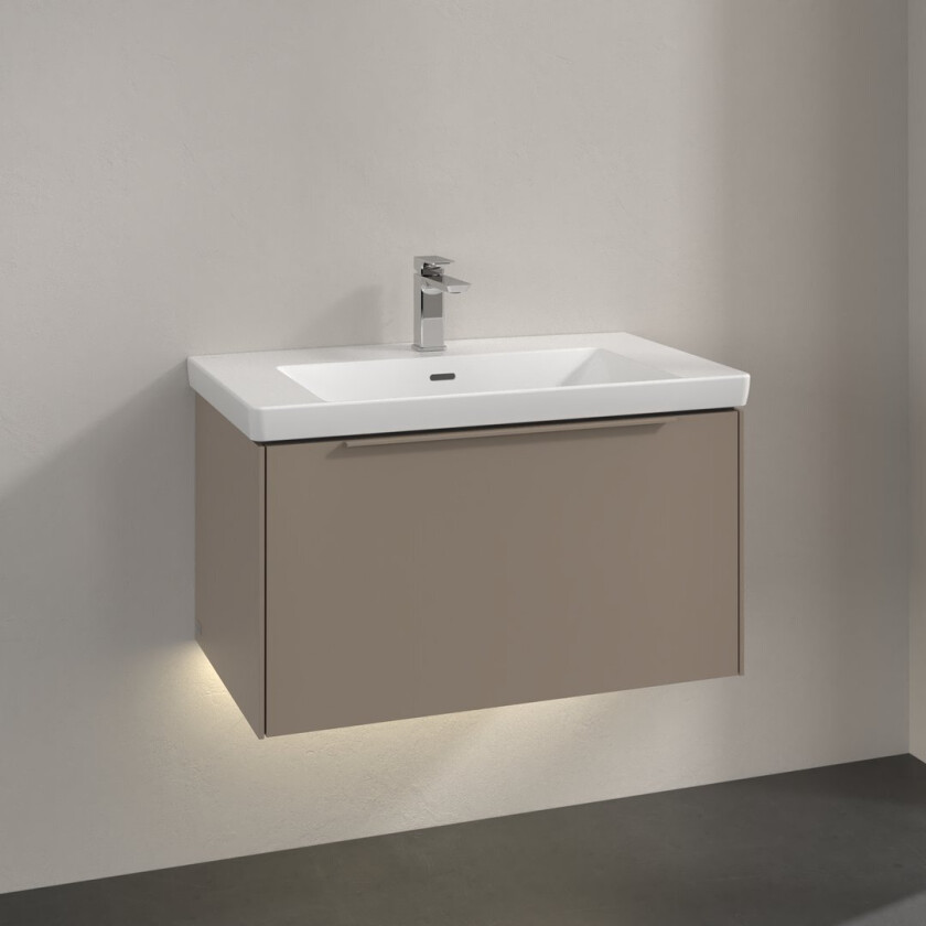 VILLEROY & BOCH SUBWAY 3.0 SERVANTSKAP 77X42 TAUPE M/LYS HÅNDTAK I MØBELETS FARGE