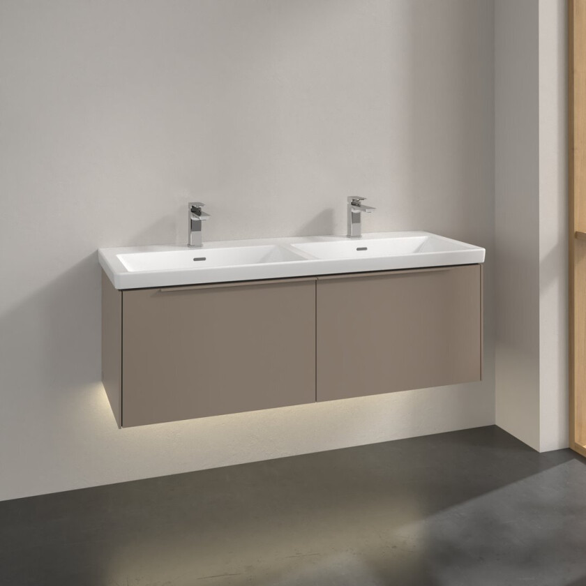 VILLEROY & BOCH SUBWAY 3.0 SERVANTSKAP 127X42 F/DOBBELSERVANT TAUPE M/LYS HÅNDTAK I MØBELETS FARGE