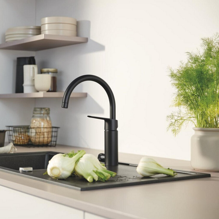 GROHE START KJØKKENARMATUR M/AVSTENGNING SORT