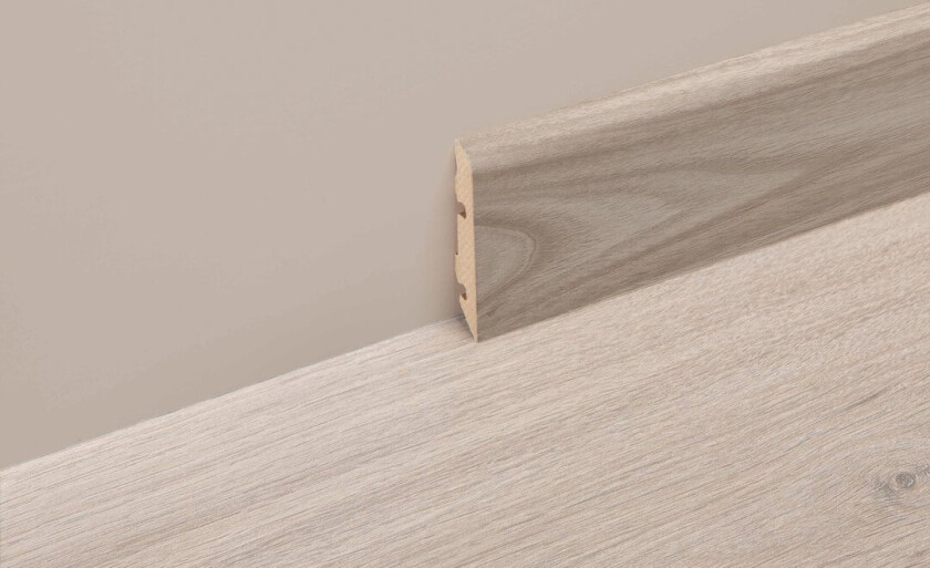 BERRYALLOC SKAGEN EIK SOKKELLIST 2400X14X60