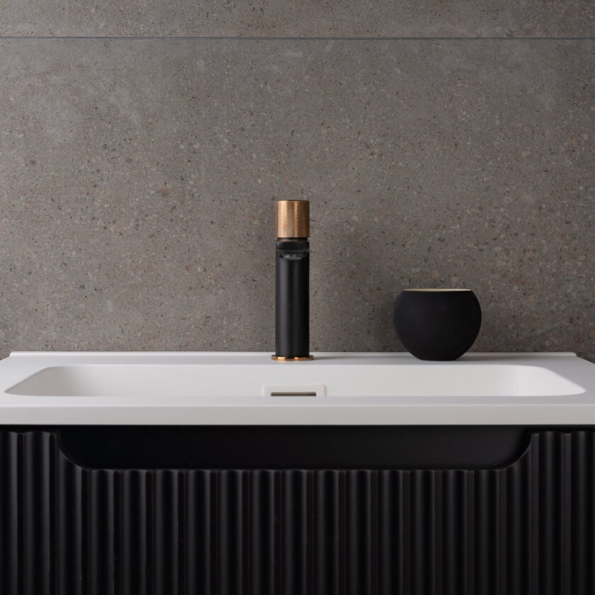 CELESTE ALTON SERVANTBATTERI KOBBER/MATT SORT