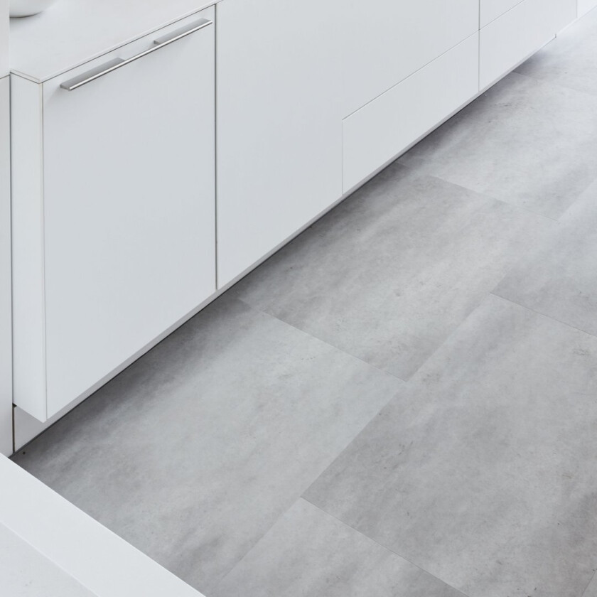 Vinylgulv Spirit Pro Click Comfort 55 Tiles Cemento Light Grey