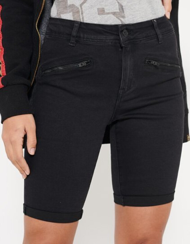 Tettsittende Elana-shorts