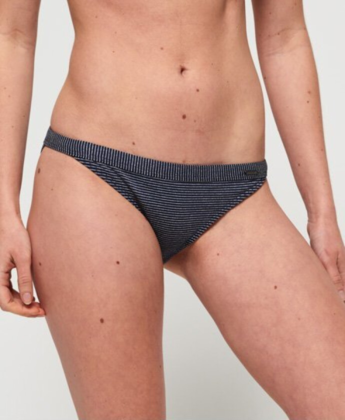 Kasey Fixed-bikinitruse