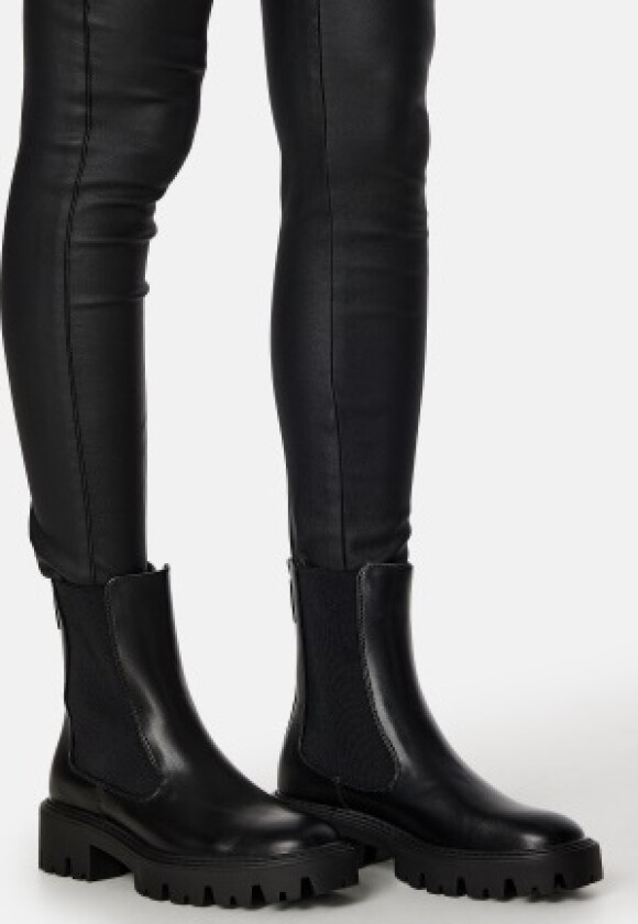 Betty PU Boot Black 40