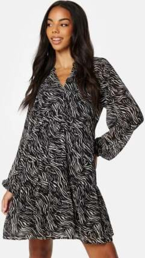 Objmila Gia L/S Dress Black AOP:Sandshell 36