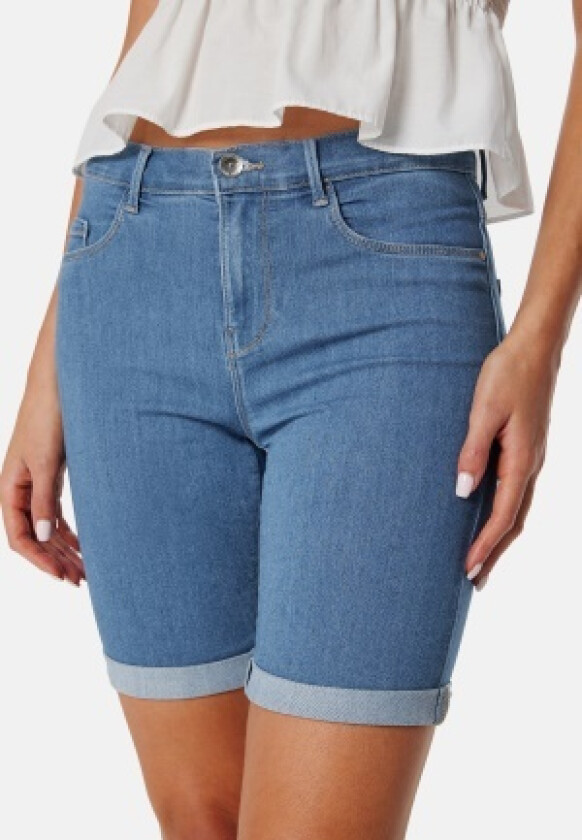 Onlrain Life Mid Denim Shorts Light Blue Denim XS