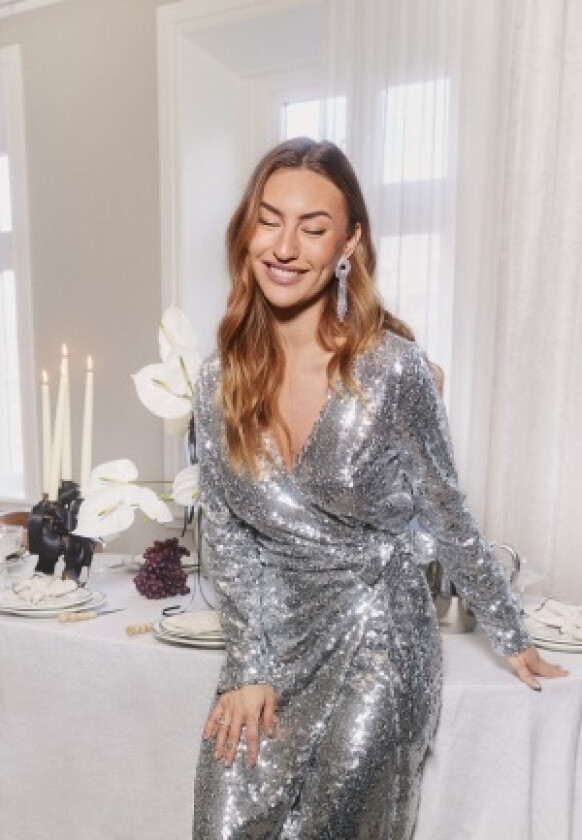 Juliana Wrap Midi Sequins Dress Silver Colour S