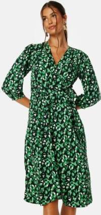 Meda Bri V-neck 3/4 Mid Calf Dress/SU Black AOP:Bri Print 34