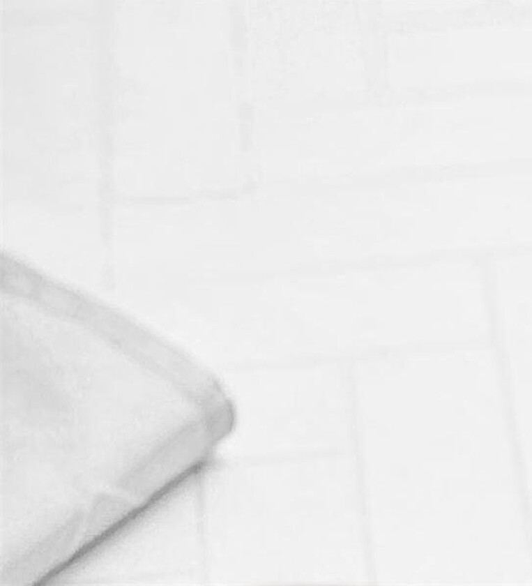 - Tiles damask duk 140x270 cm off white