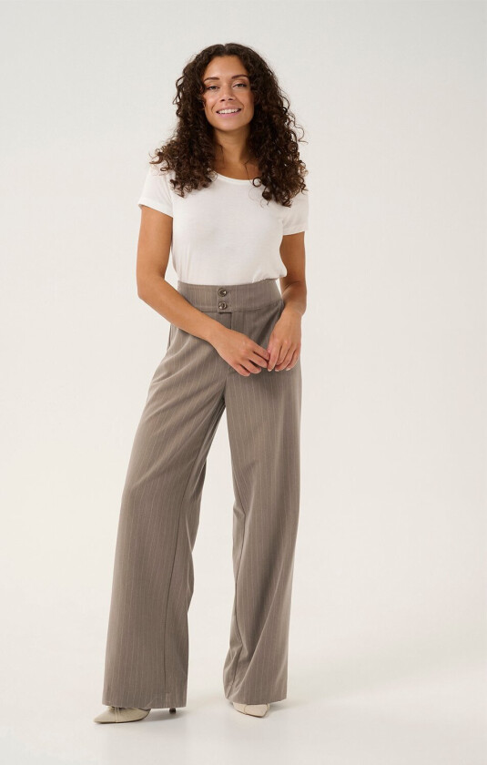 Cuannamary Pants Str 42 - Brede Ben