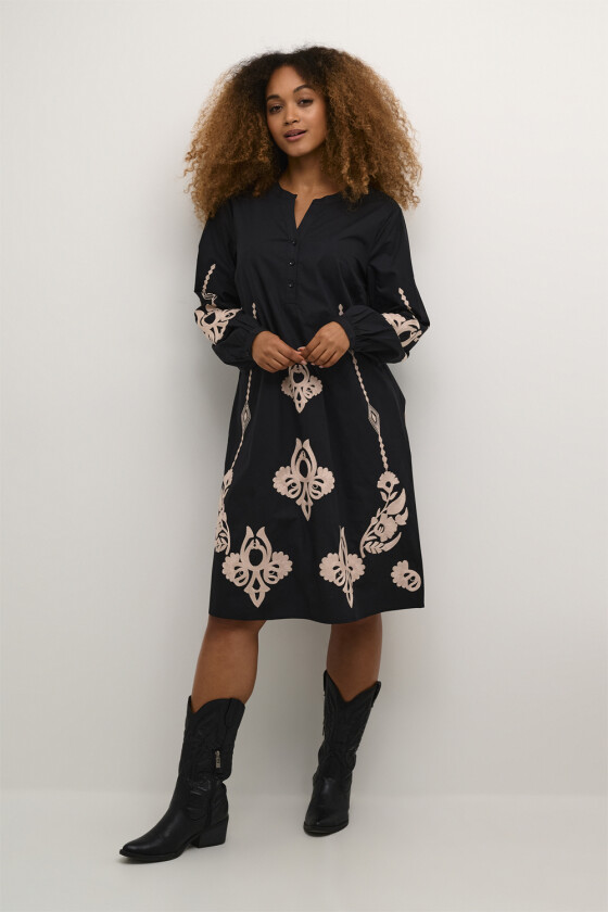 Cripilo Dress Str 42 - Midi Kjoler