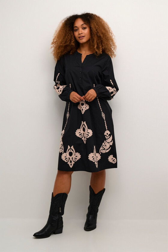 Cripilo Dress Str 40 - Midi Kjoler