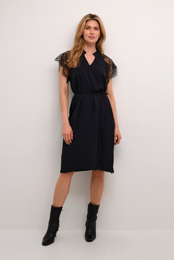 Crnola Lace Dress Str 40 - Midi Kjoler