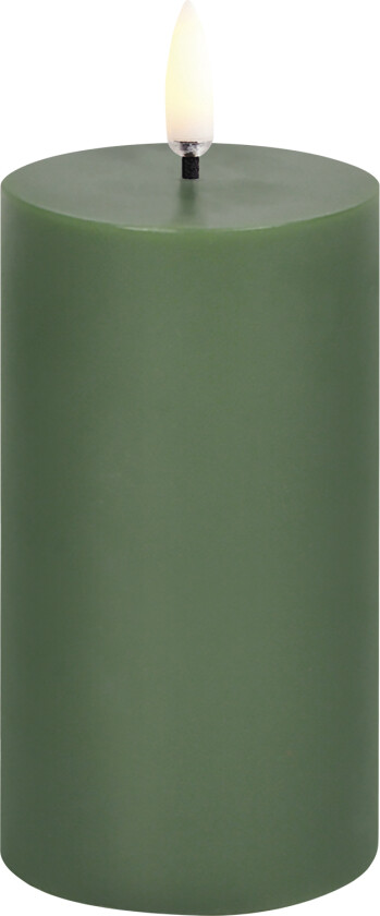 LED Pillar Candle, Olive Green. Smooth, 5,8x10,1 cm - Led Stearinlys