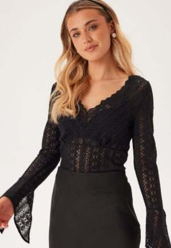 Vichikka L/S V-NECK TOP V-NECK Black L