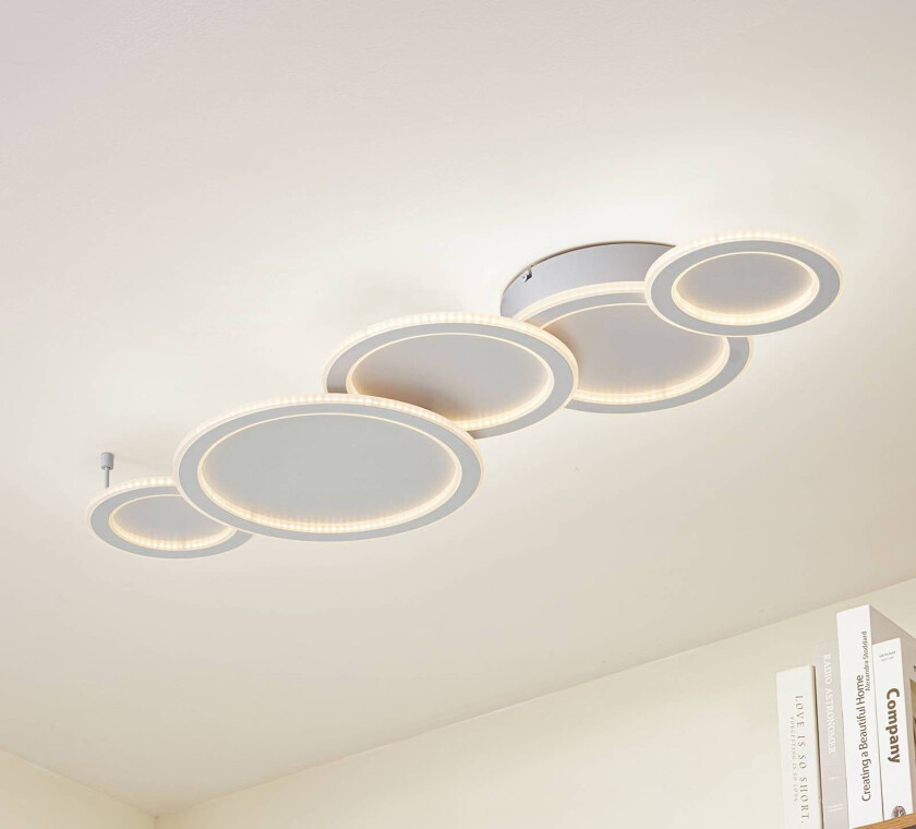 Lucande LED-taklampe Diala, hvit, metall, 96 cm