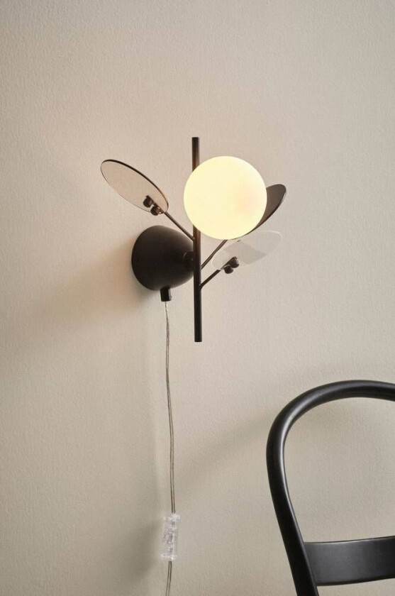 PETAL vegglampe Svart matt svart