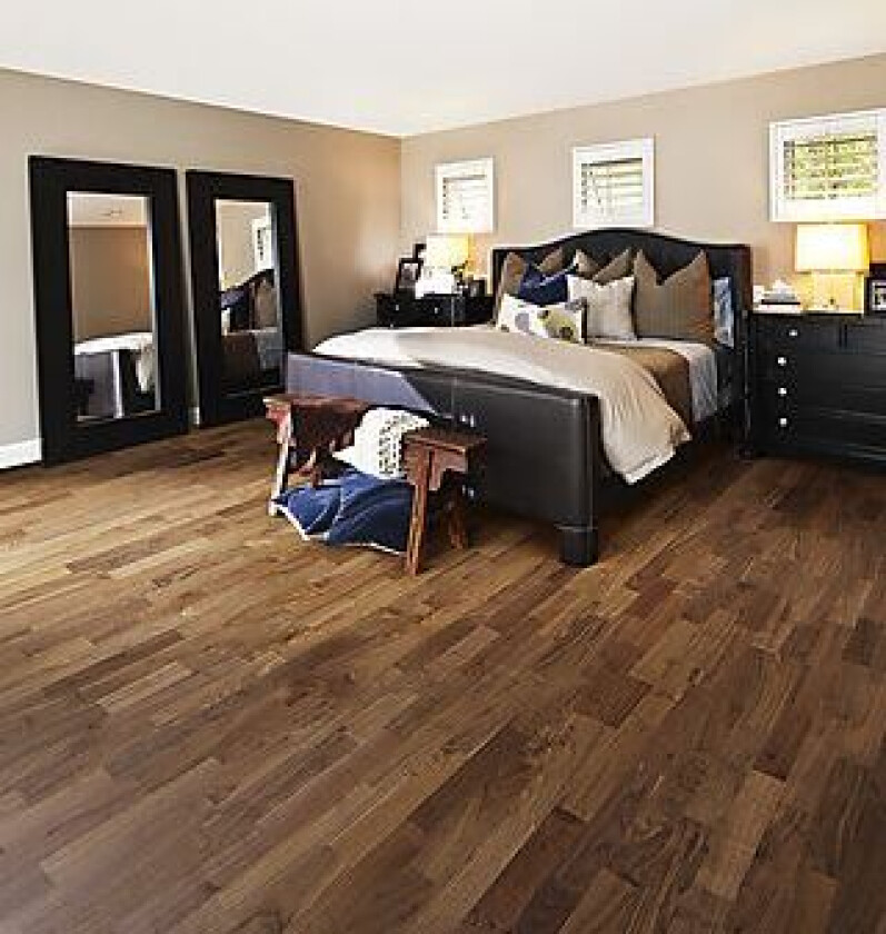 Parkett Kährs Montreal Lakkert Valnøtt 3-Stav