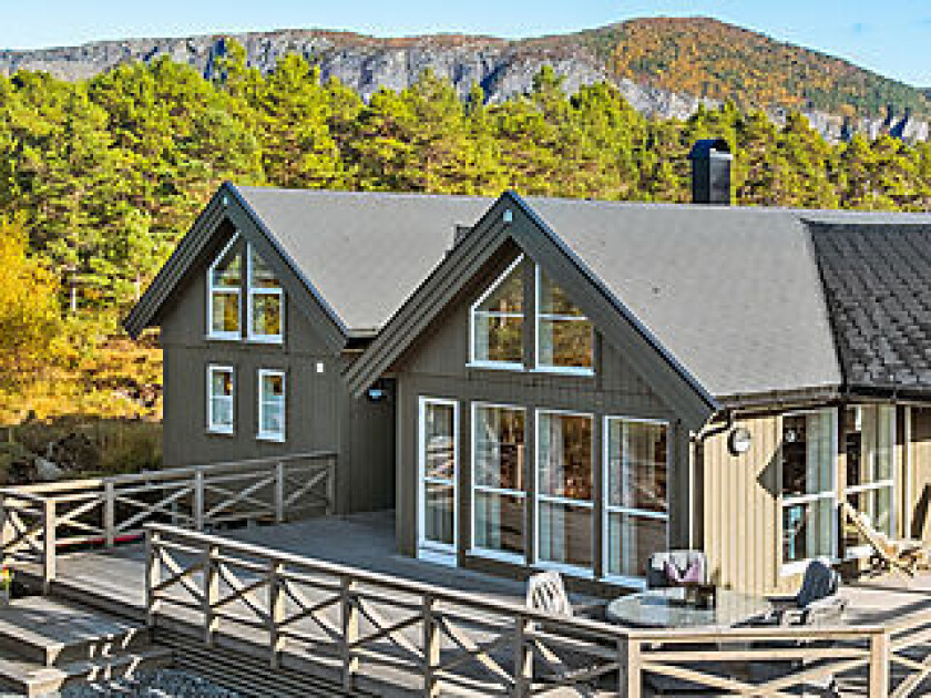 Gran 19x148 d-fals rett kl1 profilert kledning bh