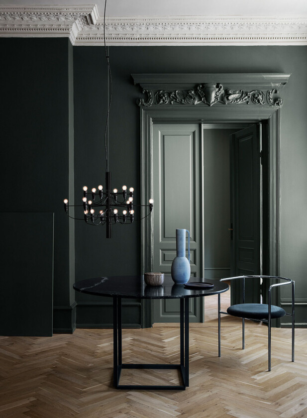 2097/18 Sarfatti lysekrone - matt sort